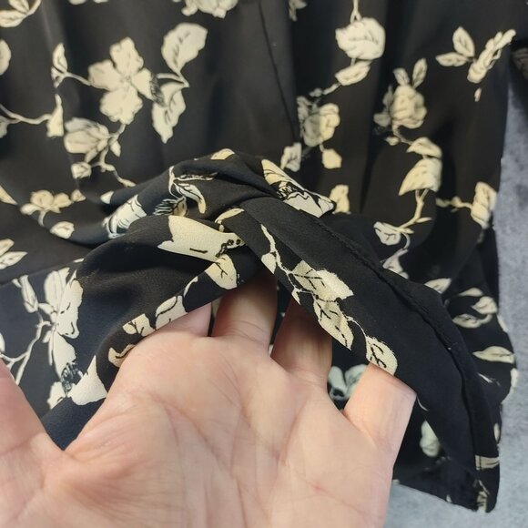 Womens Floral XS Black White Peplum Ruffle Hem‎ Casual Y2K babydoll Cropped Top - Picture 12 of 13